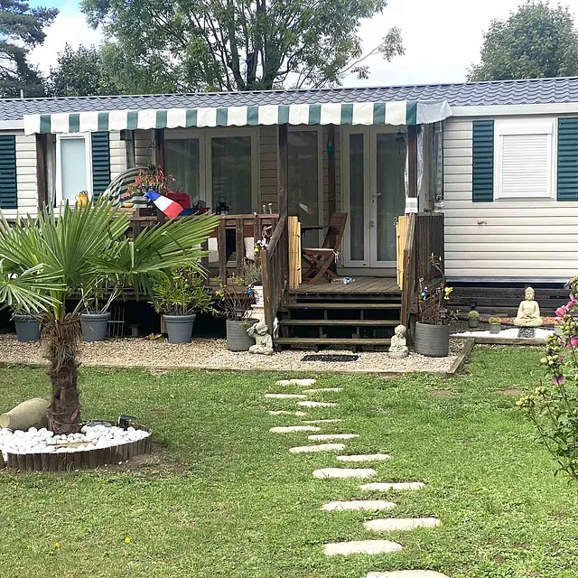 Photo d'un emplacement à l'année pour mobil-home