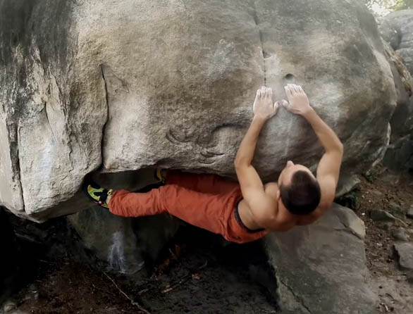 Escalade sur les rochers